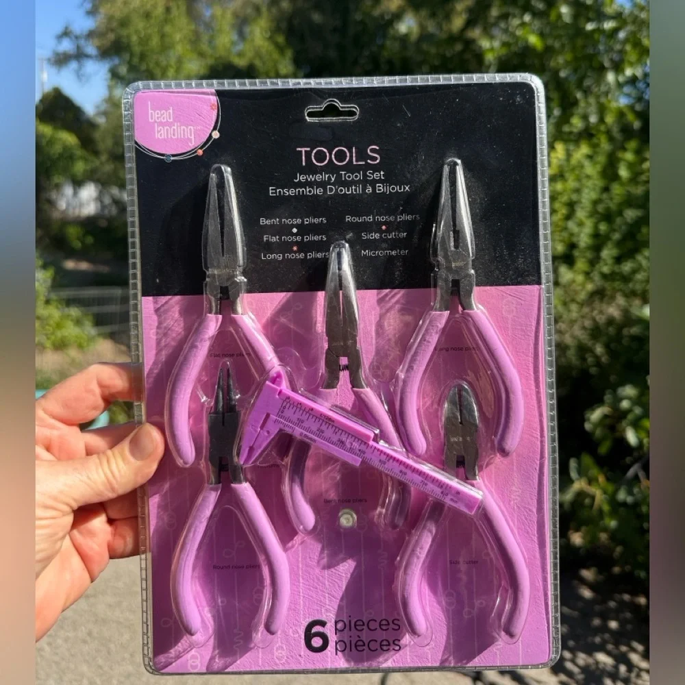 NIB NWT One/set Bead Landing Jewelry Making Tool Kit -zipper black case‎ Beading